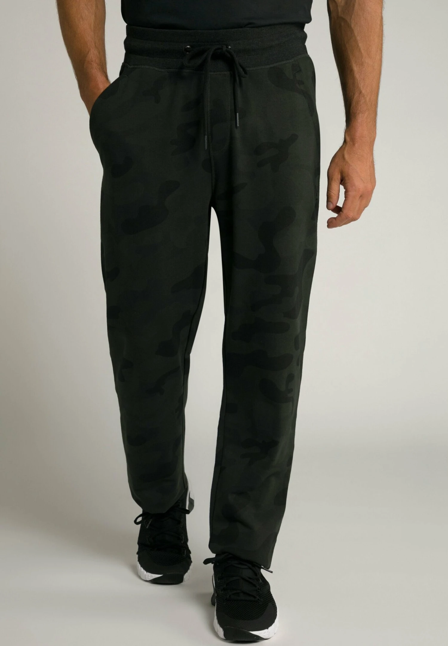 JP1880 Trainingsbroek - Schwarz 3 JP1880 Trainingsbroek - Schwarz