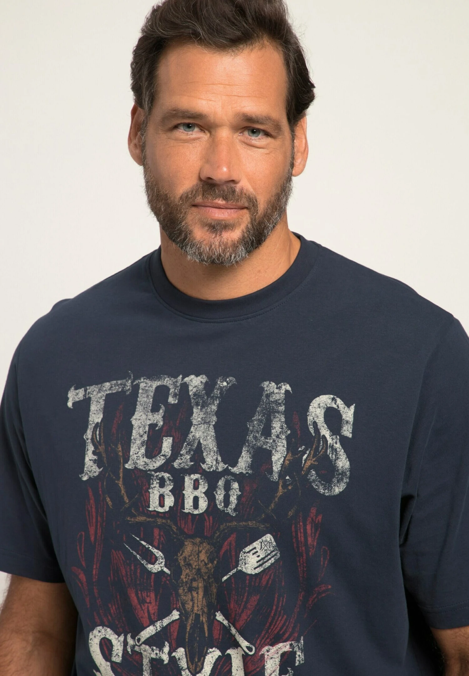 JP1880 Buikpasvorm - T-Shirt Print - Navy Blauw 4 JP1880 Buikpasvorm - T-Shirt Print - Navy Blauw - Afbeelding 2