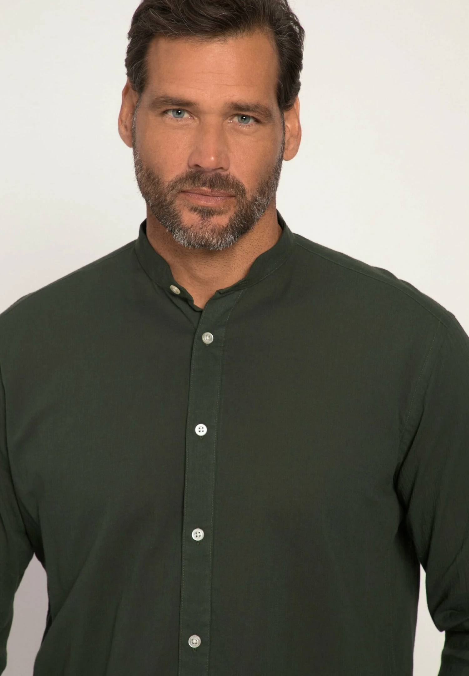 JP1880 Langarm -Qualität Stehkragen Modern Fit - Overhemd - Schwarzolive 4 JP1880 Langarm -Qualität Stehkragen Modern Fit - Overhemd - Schwarzolive - Afbeelding 2