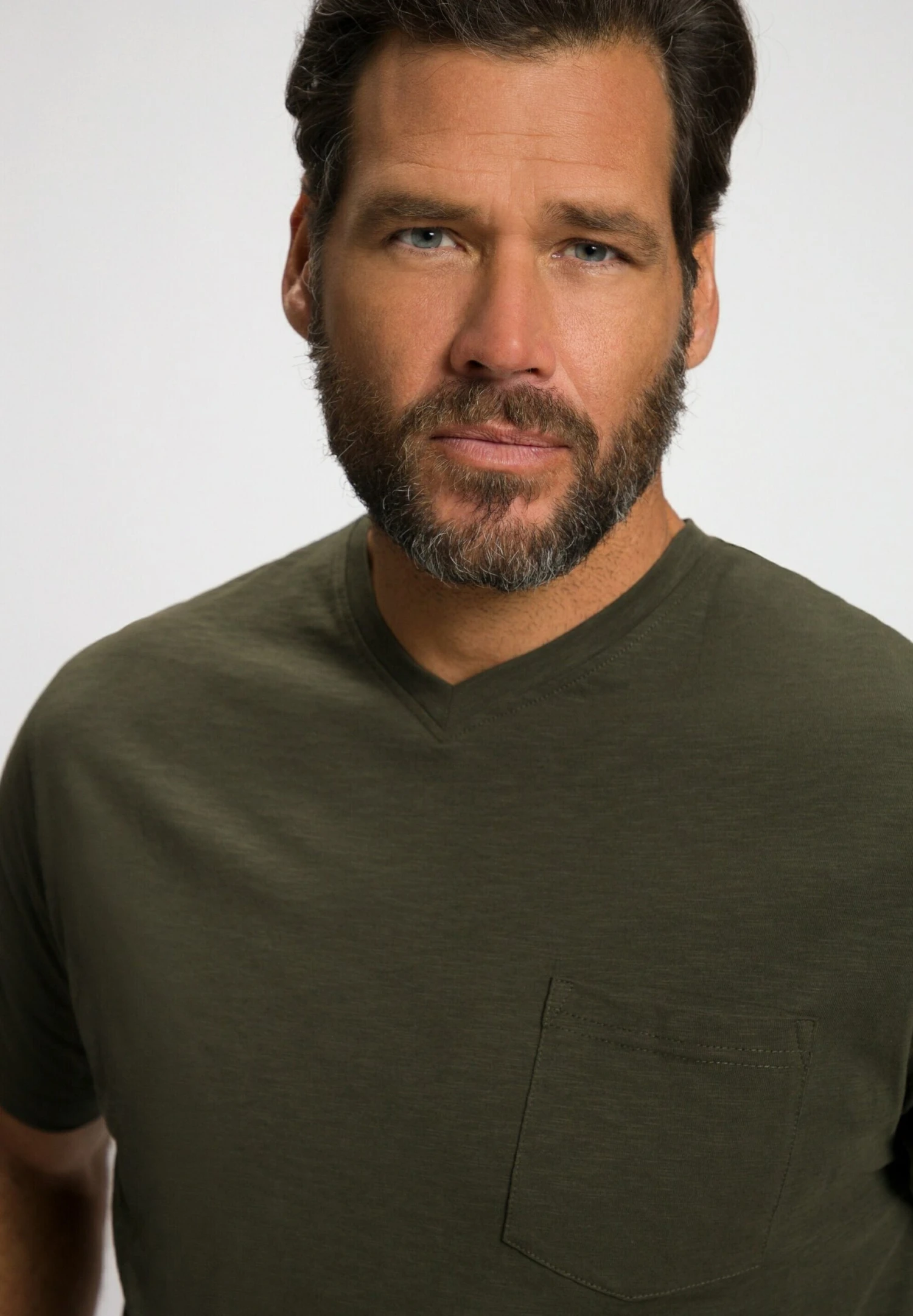 JP1880 Korte MouwenV-Hals Gevlamde- T-Shirt Basic - Dunkel Oliv 4 JP1880 Korte MouwenV-Hals Gevlamde- T-Shirt Basic - Dunkel Oliv - Afbeelding 2